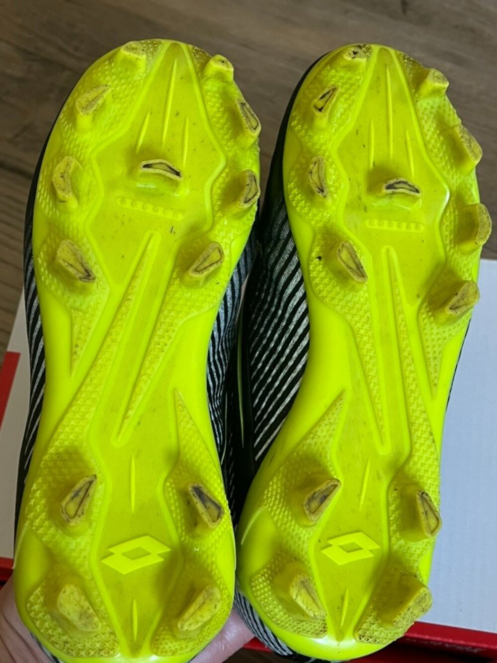 Kids Size 13K Soccer Cleats - Lotto Roma 700 Black Neon Yellow Soccer Cleats - Picture 8 of 11